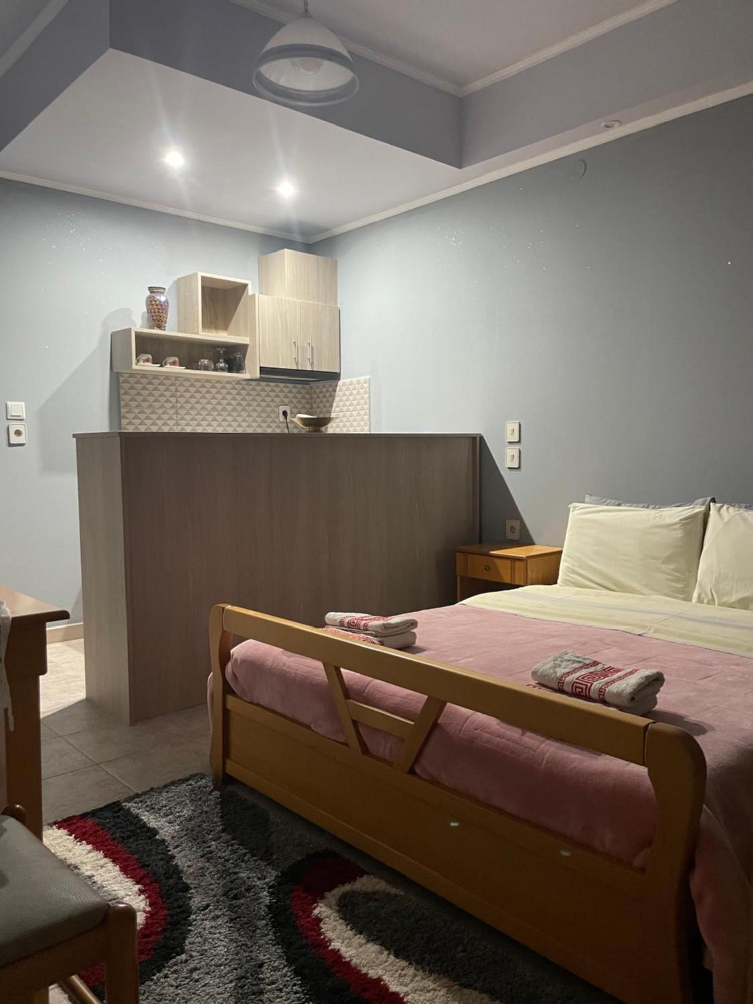 Voras Apartments Loutraki  Exterior photo