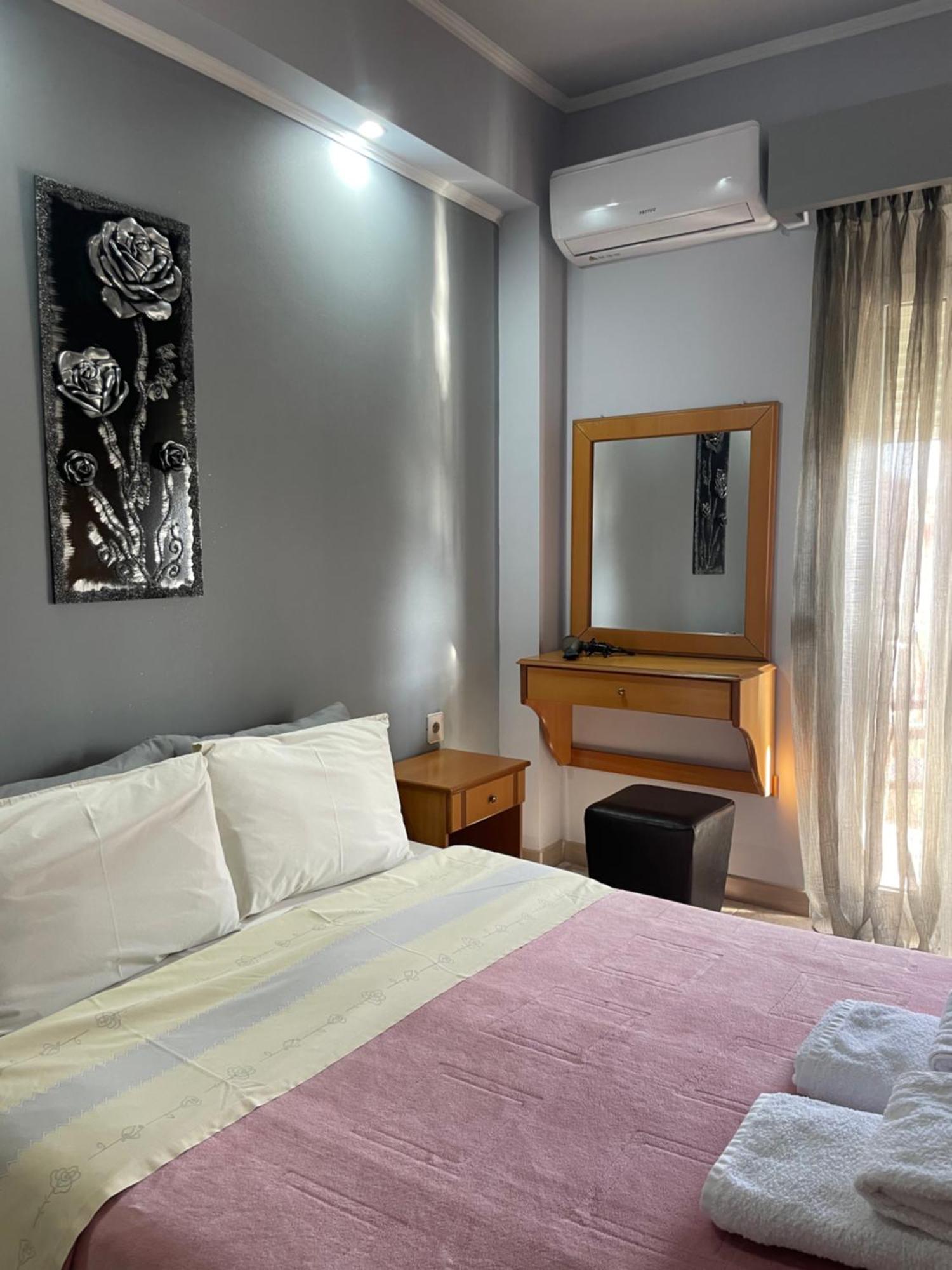 Voras Apartments Loutraki  Exterior photo